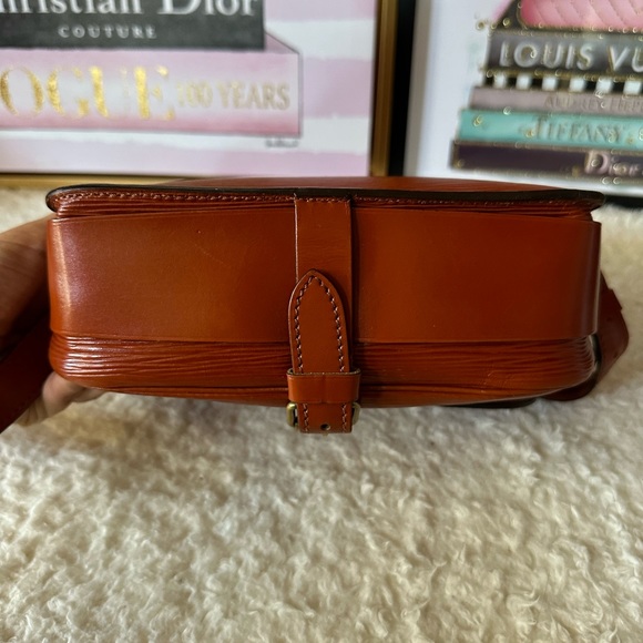 Louis Vuitton Epi Leather Cartouchiere Crossbody - Picture 12 of 15